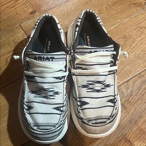 Ariat Cream and Black Patterned Shoes